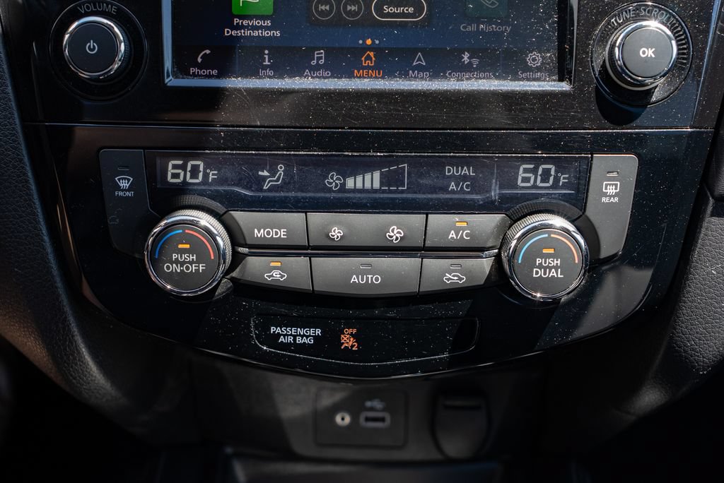 Used 2018 Nissan Rogue SL AWD/4WD image 18