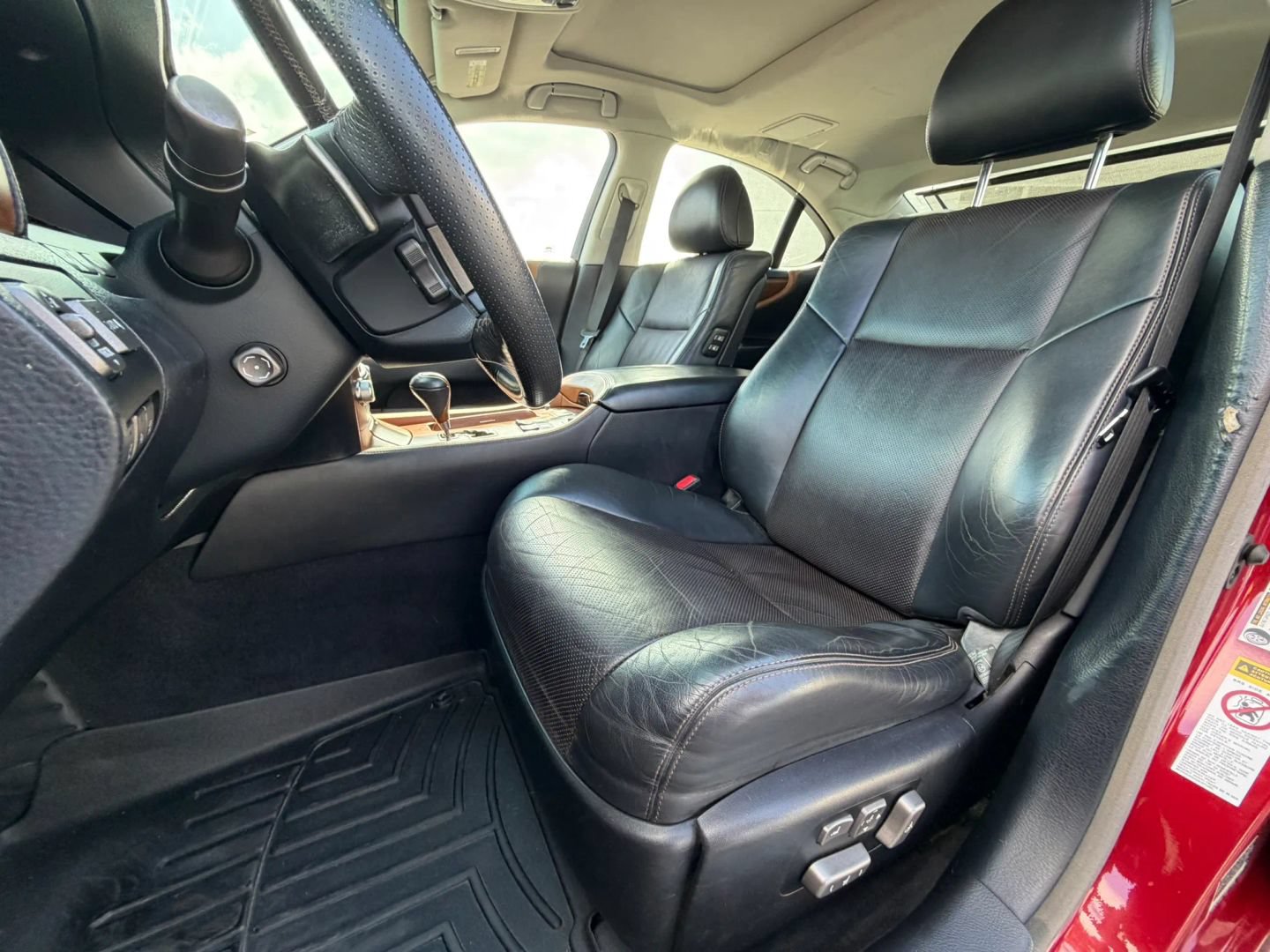 Used 2010 Lexus LS 460 RWD image 24