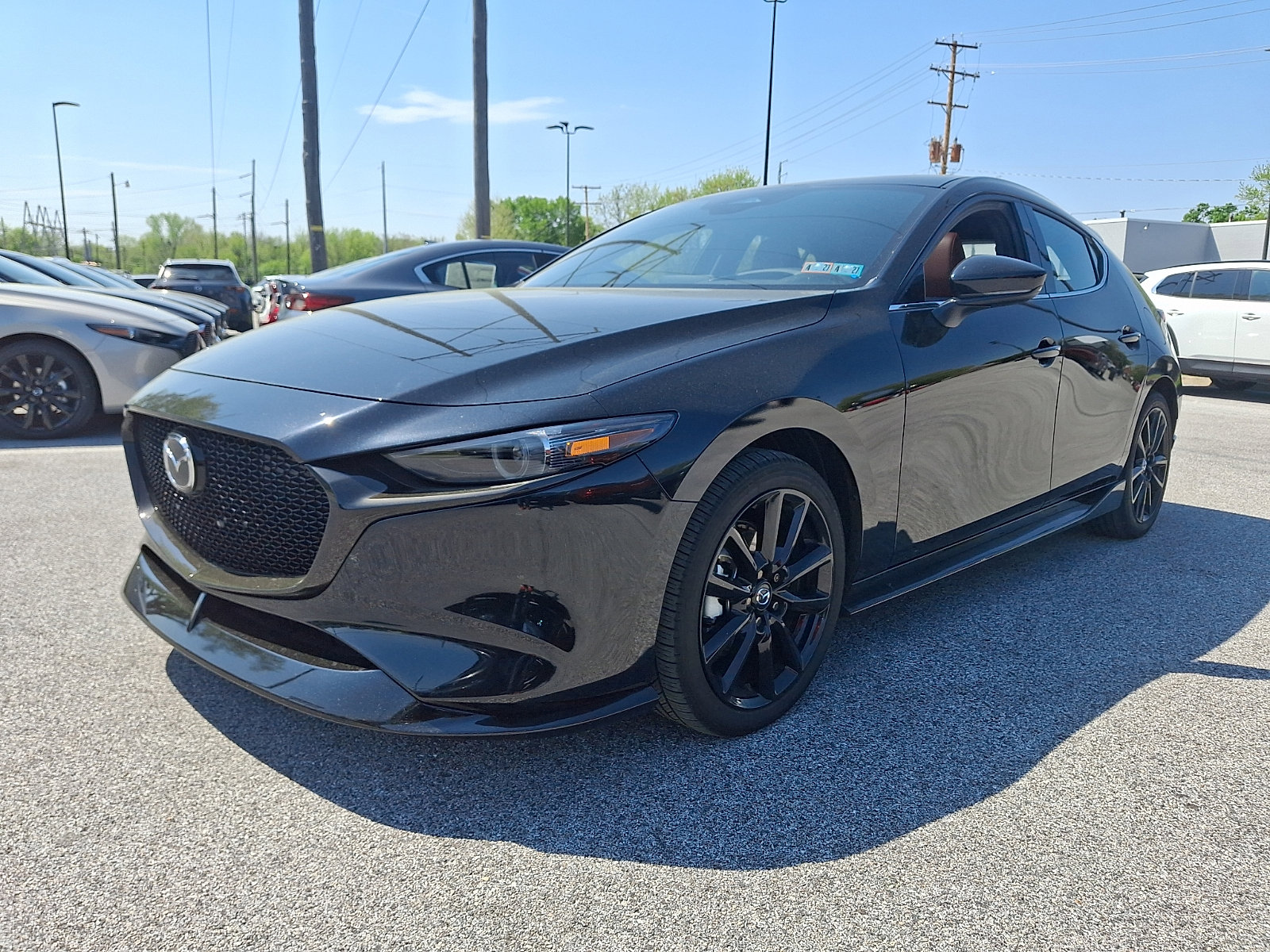 Certified 2025 MAZDA MAZDA3 2.5 S Hatchback w/ Appearance Package FWD image 3