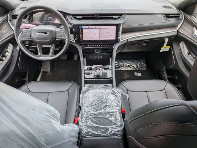 New 2026 Jeep Grand Cherokee L Limited w/ Limited Altitude Package AWD/4WD image 17