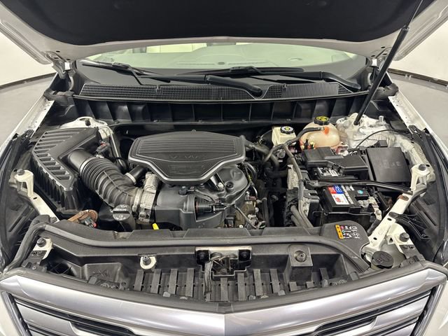 Used 2018 Cadillac XT5 Luxury w/ Driver Awareness Package AWD/4WD image 28
