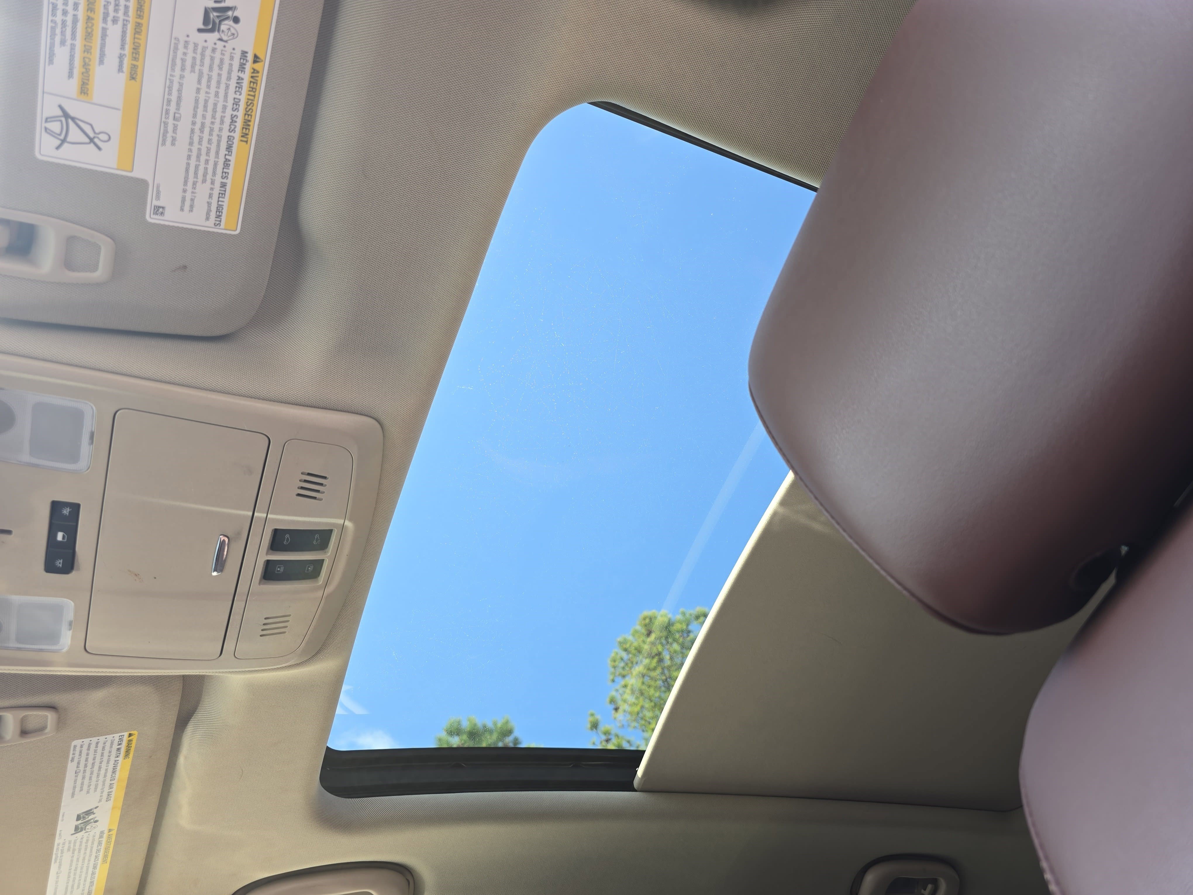 Used 2017 Buick Envision Essence image 30