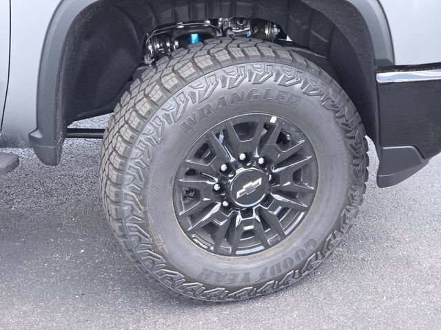 New 2026 Chevrolet Silverado 2500 ZR2 AWD/4WD image 28