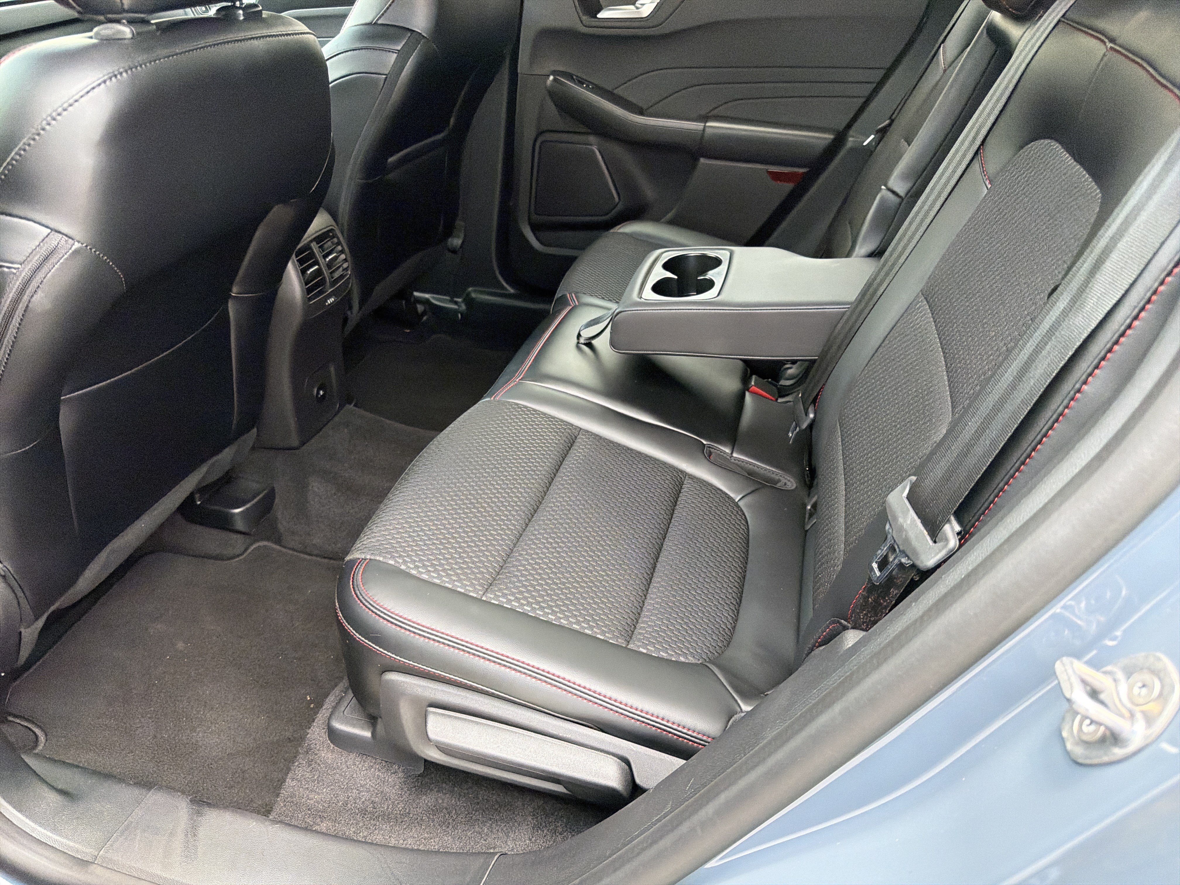 Used 2024 Ford Escape ST-Line w/ Tech Pack #1 FWD image 33