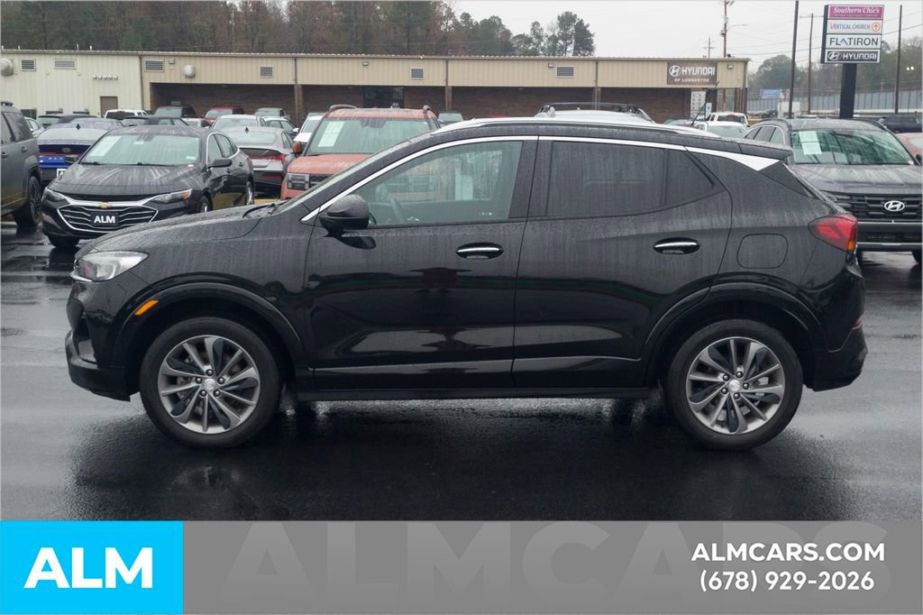 Used 2023 Buick Encore GX Select w/ Sport Touring Package image 9