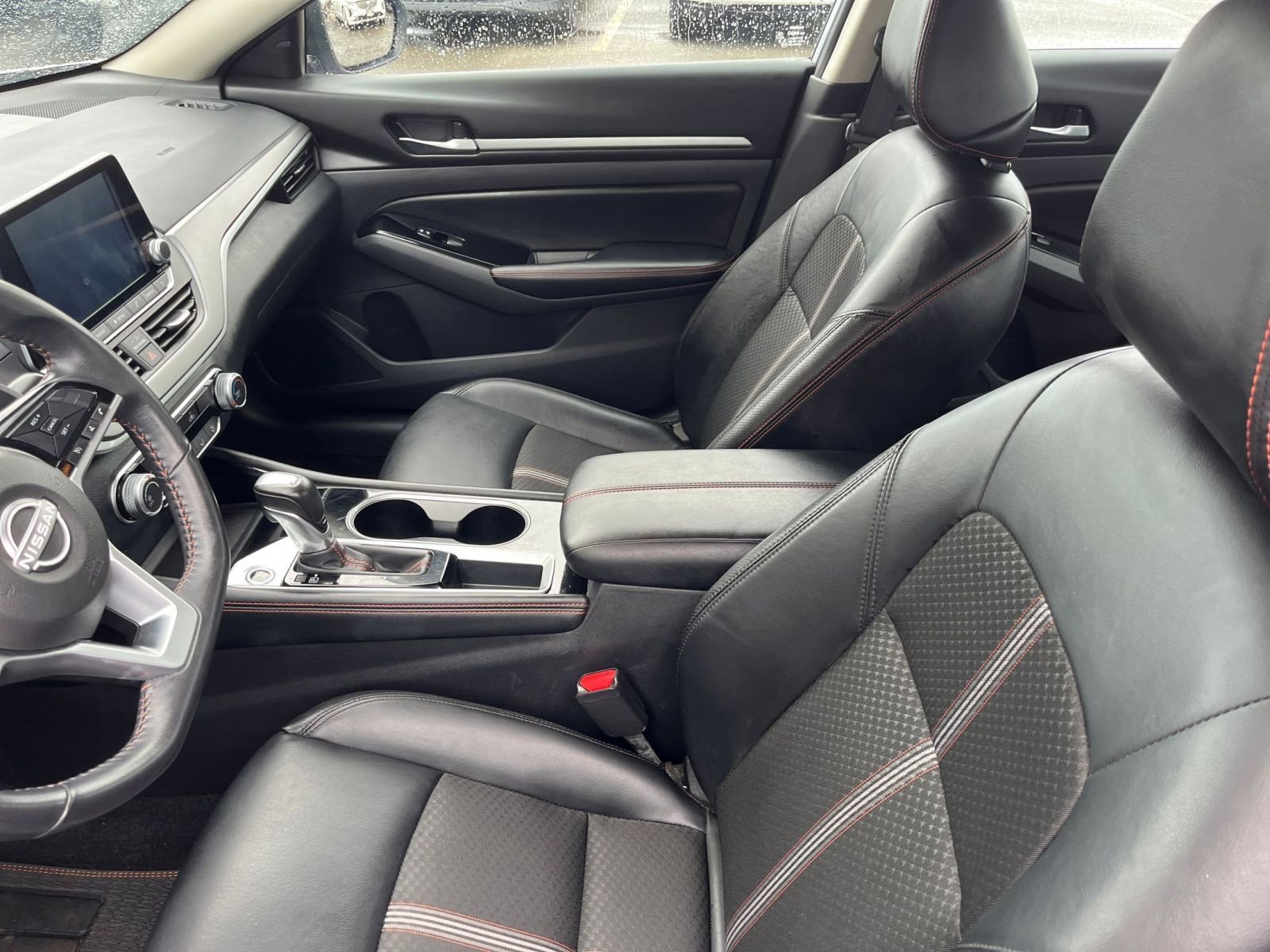 Used 2025 Nissan Altima 2.5 SR image 28