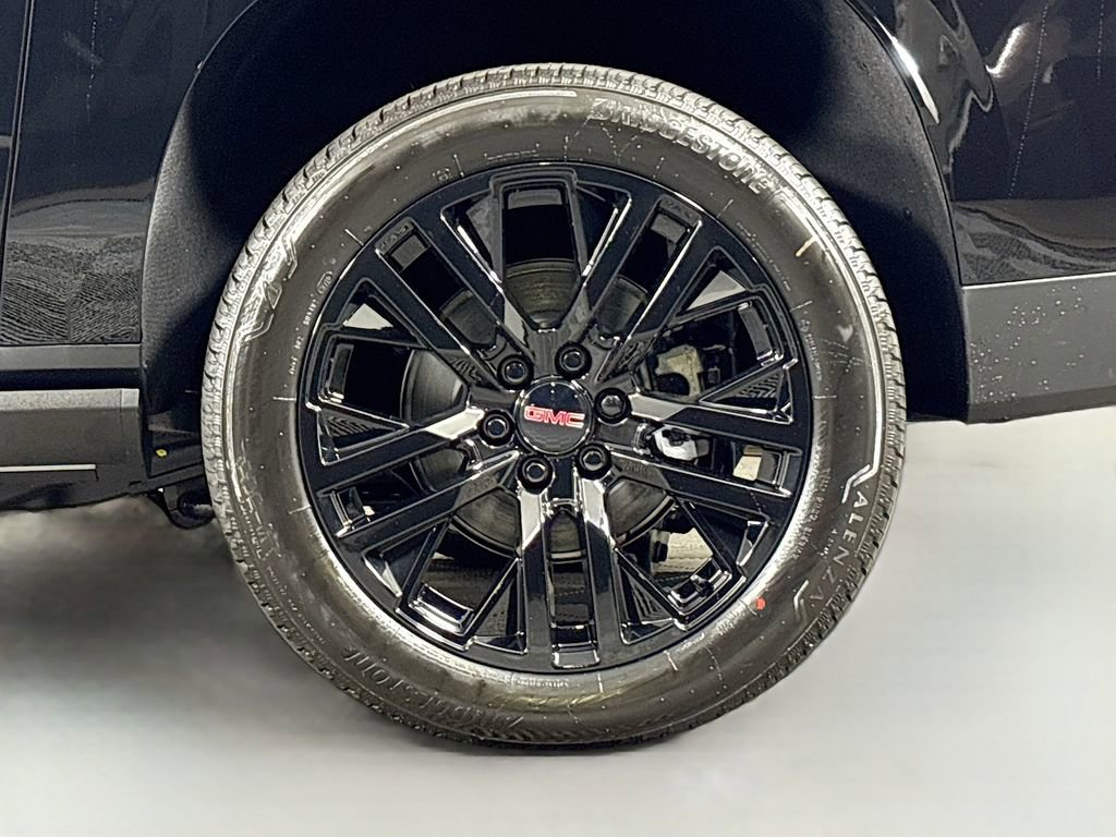 New 2026 GMC Yukon XL Denali image 33