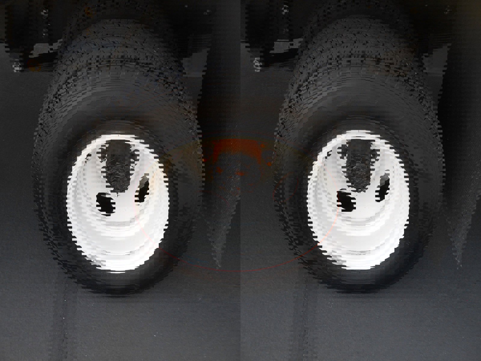 Used 2024 Ford E-350 and Econoline 350 Super Duty w/ Driver's Safety Package image 11