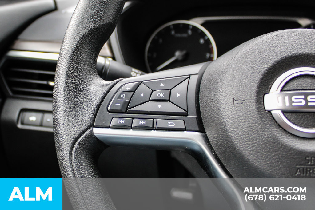 Used 2024 Nissan Altima 2.5 SV FWD image 24