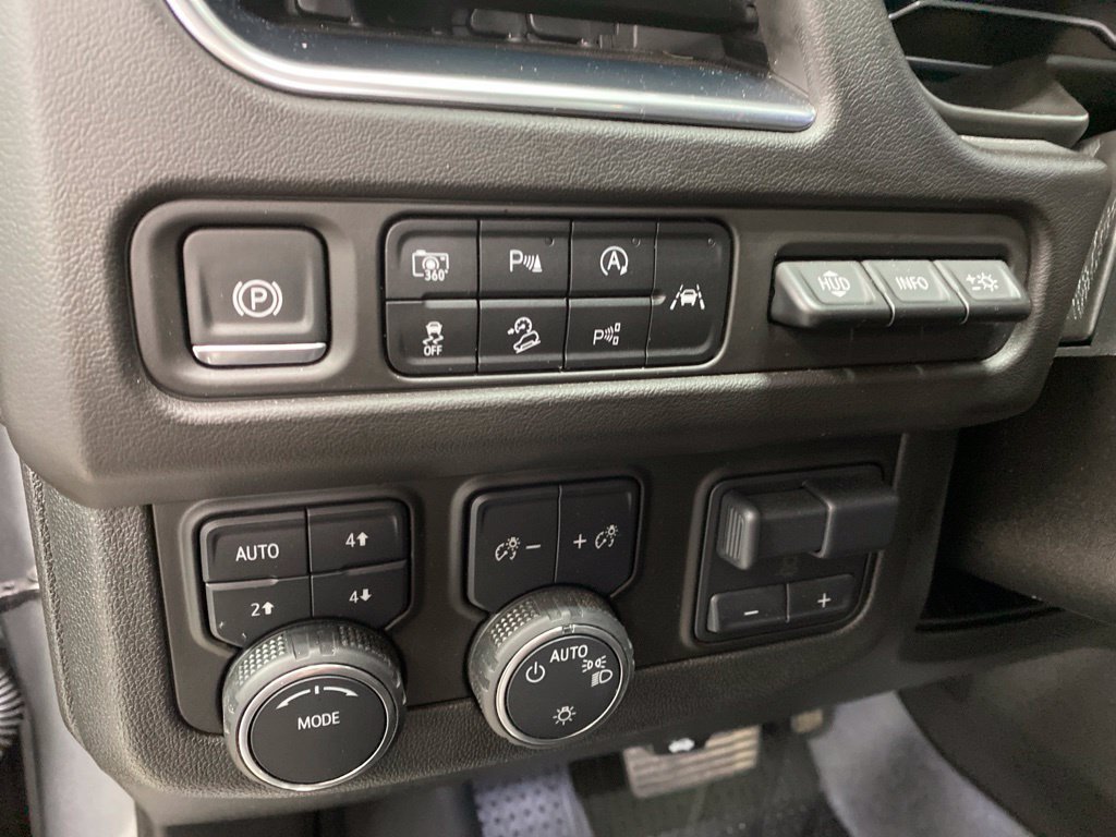 Used 2024 Chevrolet Tahoe High Country w/ Advanced Technology Package AWD/4WD image 19