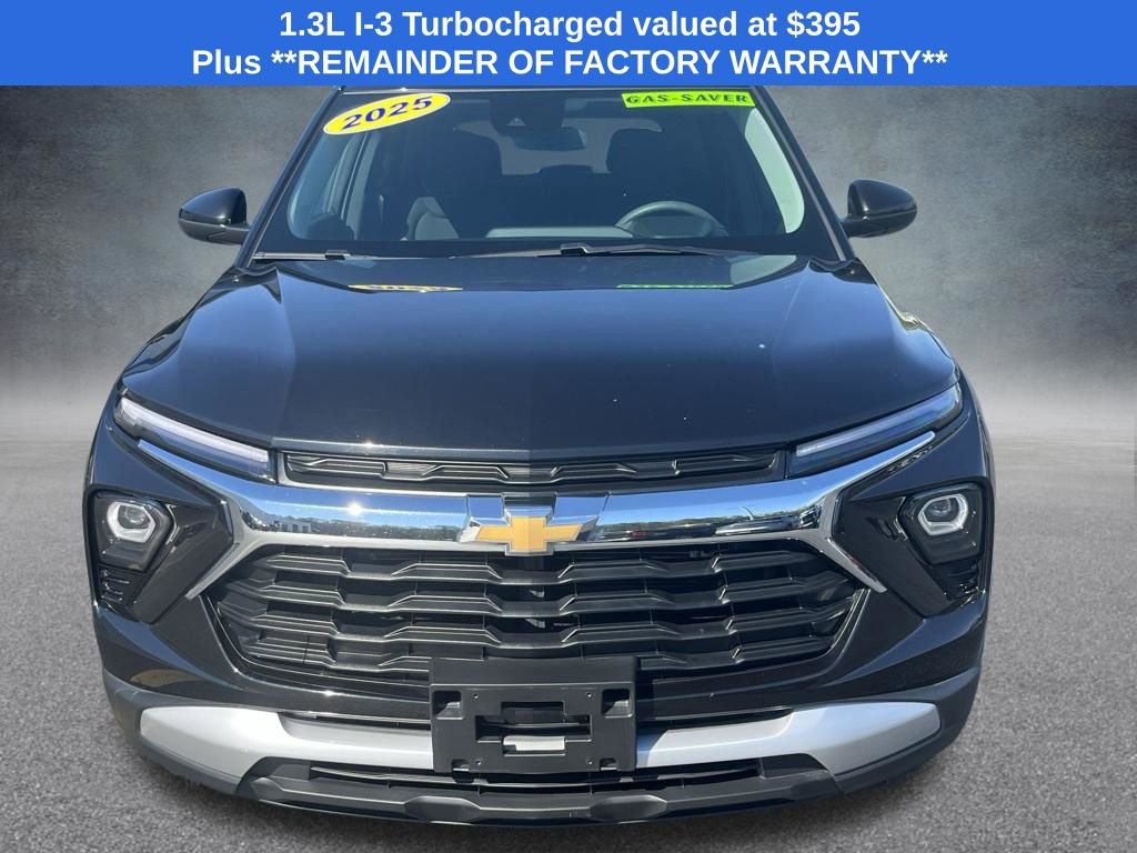 Used 2025 Chevrolet TrailBlazer LT FWD image 3