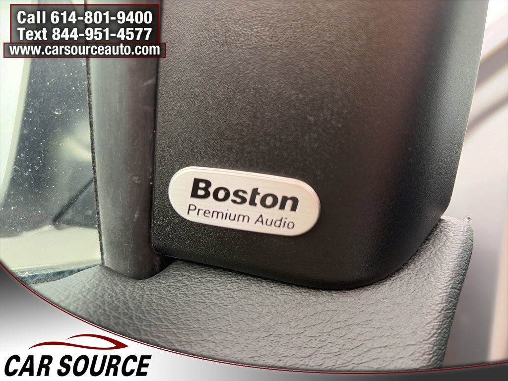 Used 2013 Chrysler 200 Limited image 17