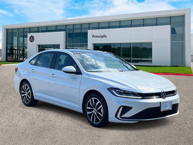New 2026 Volkswagen Jetta SE image 2