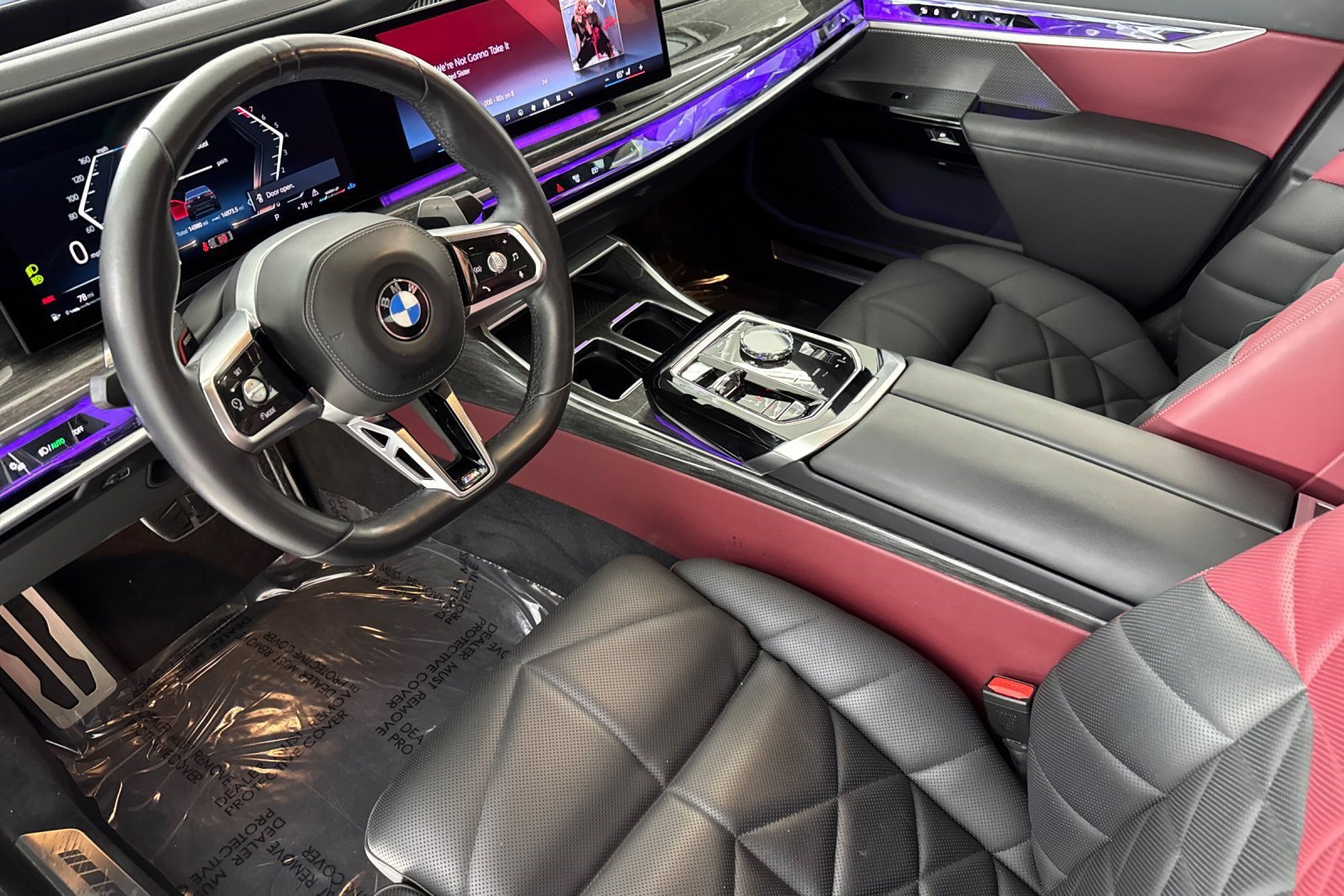 Used 2024 BMW 740i w/ M Sport Professional Package RWD image 4