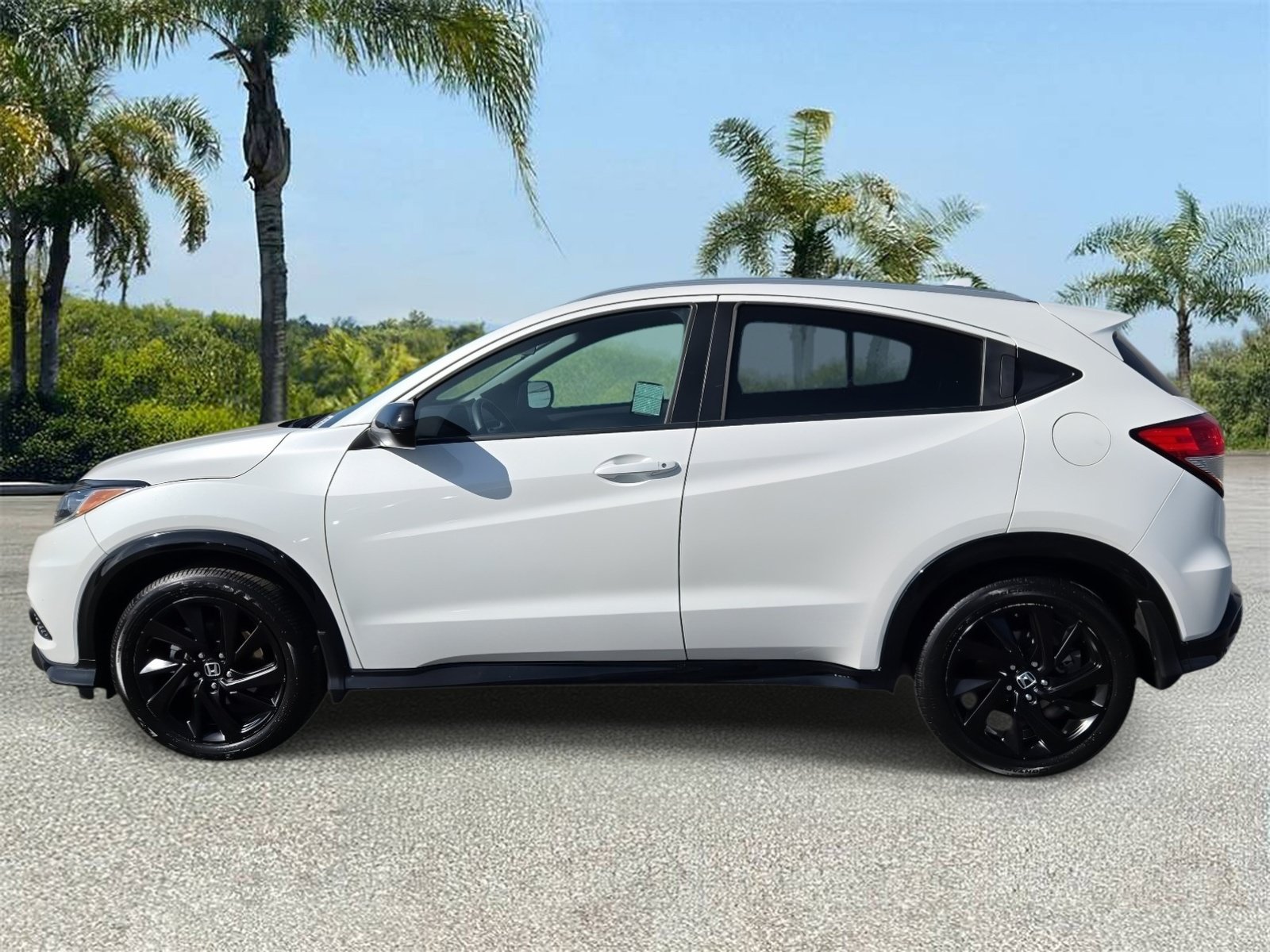 Used 2022 Honda HR-V Sport image 2