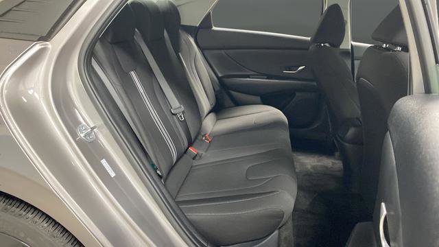 Certified 2023 Hyundai Elantra SEL FWD image 25