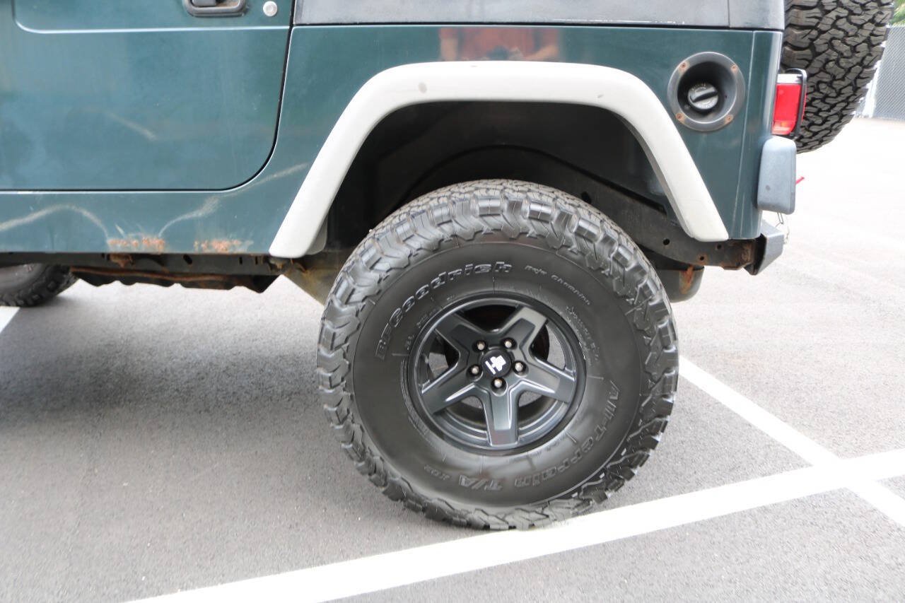 Used 2006 Jeep Wrangler X AWD/4WD image 41