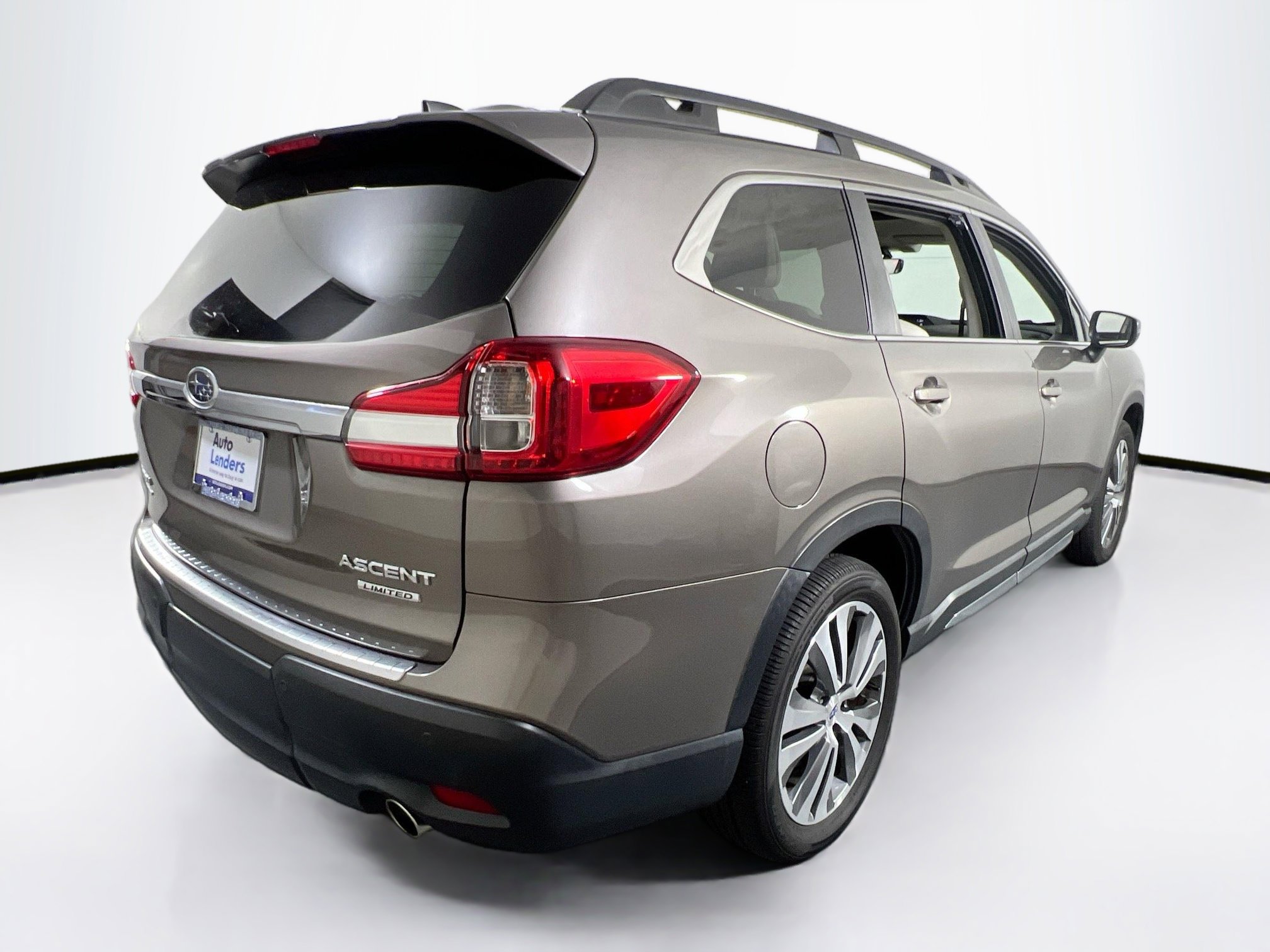 Used 2021 Subaru Ascent Limited w/ Technology Package image 5