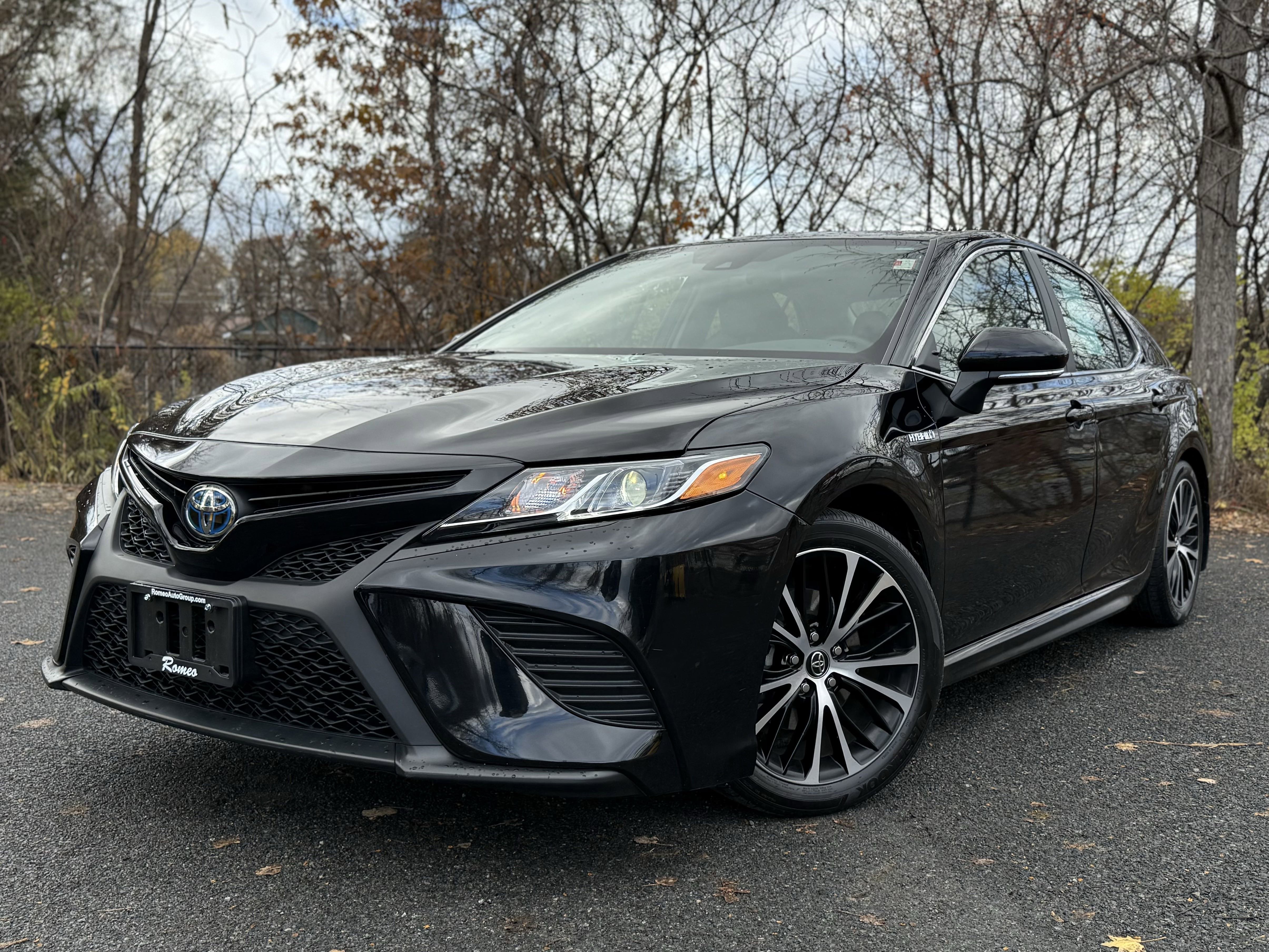 Used 2019 Toyota Camry SE