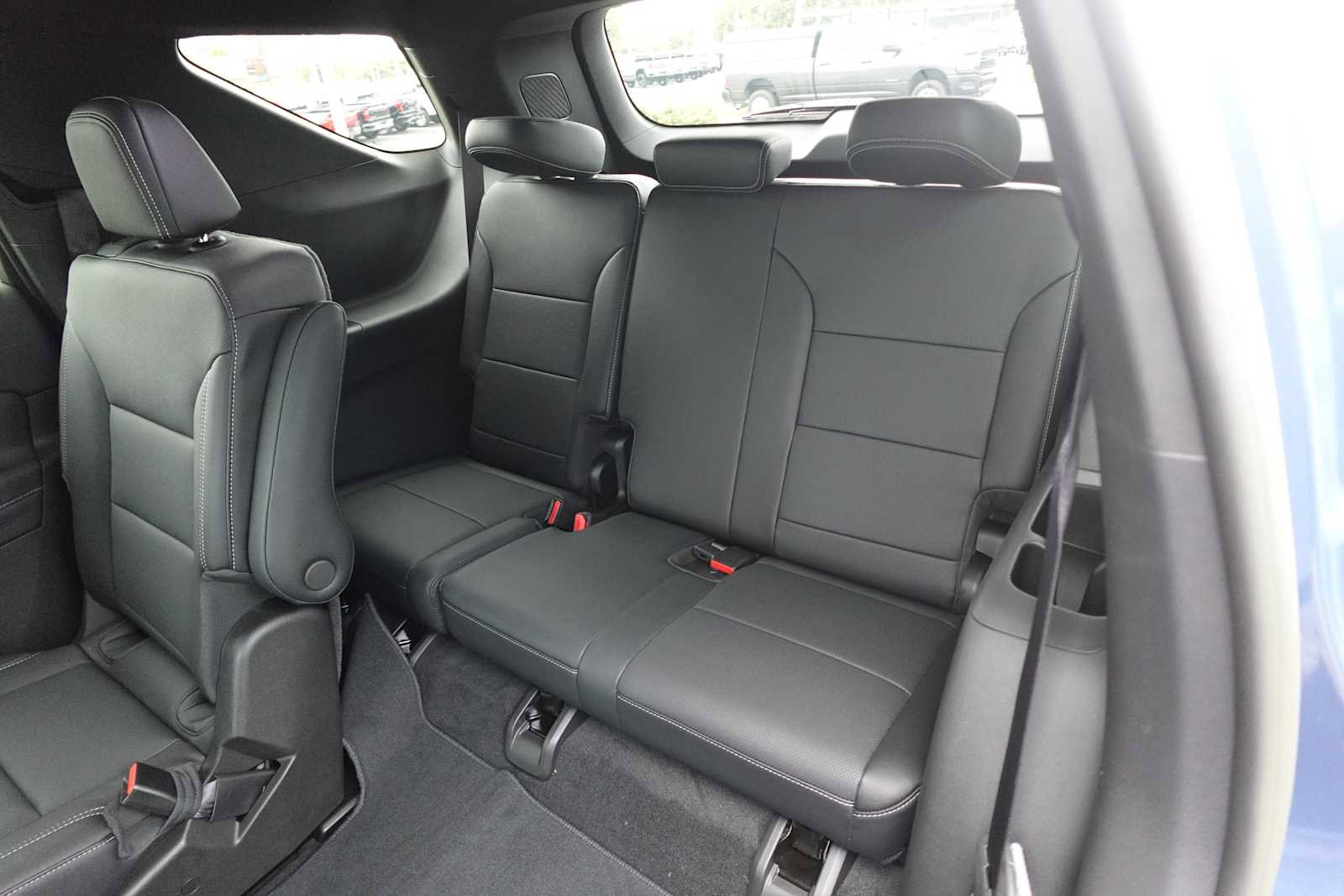 New 2026 Chevrolet Traverse LT w/ Midnight/Sport Edition image 26