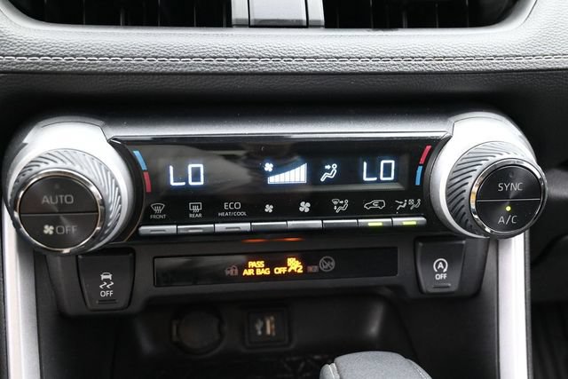 Used 2023 Toyota RAV4 XLE AWD/4WD image 22