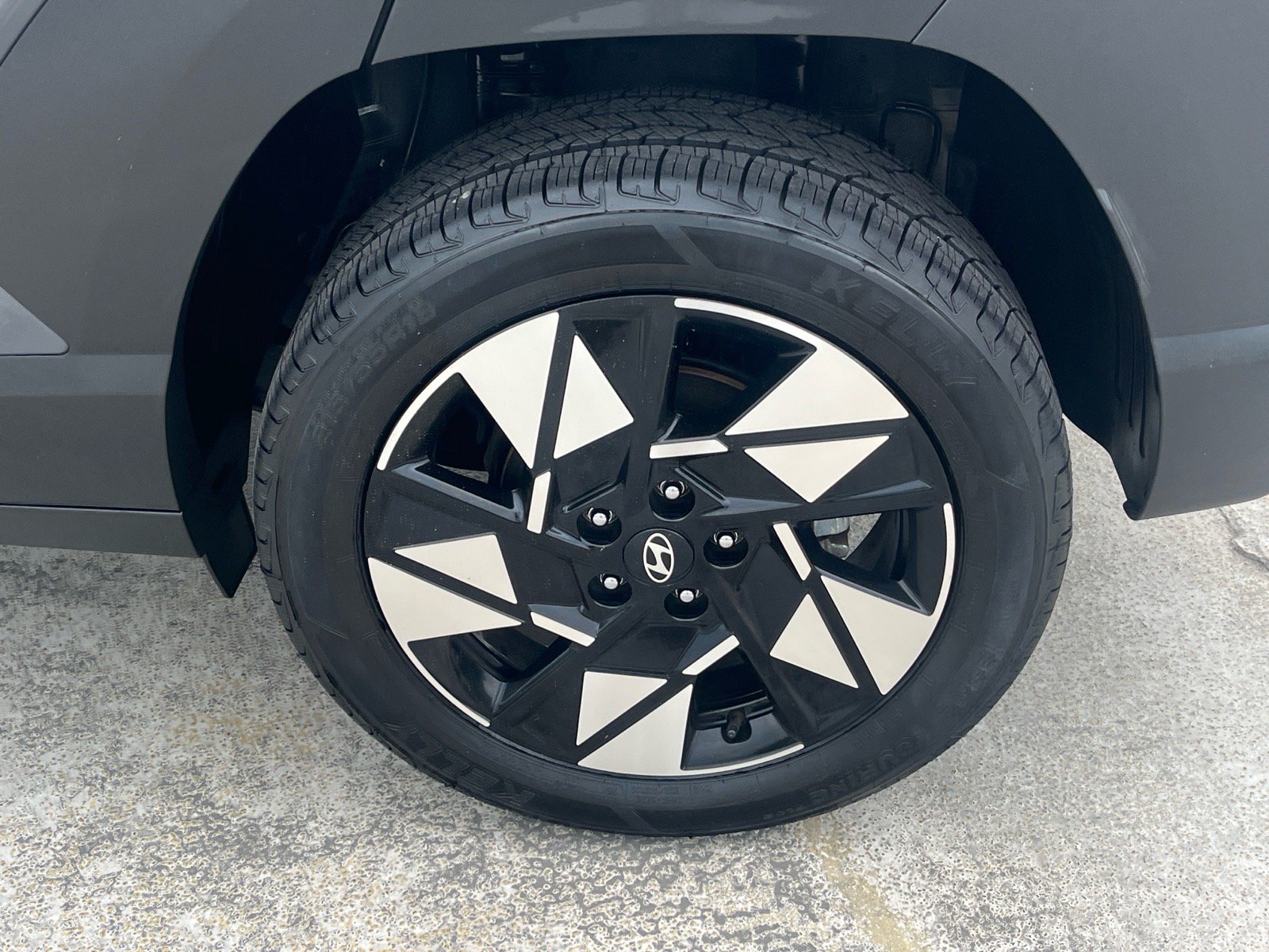 Used 2024 Hyundai Kona SEL AWD/4WD image 21
