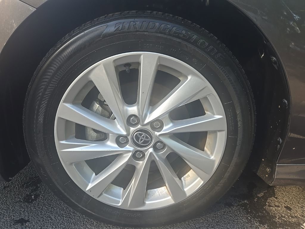 Used 2024 Toyota Camry LE w/ Convenience Package FWD image 2