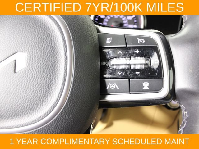 Used 2024 Kia Carnival EX FWD image 22