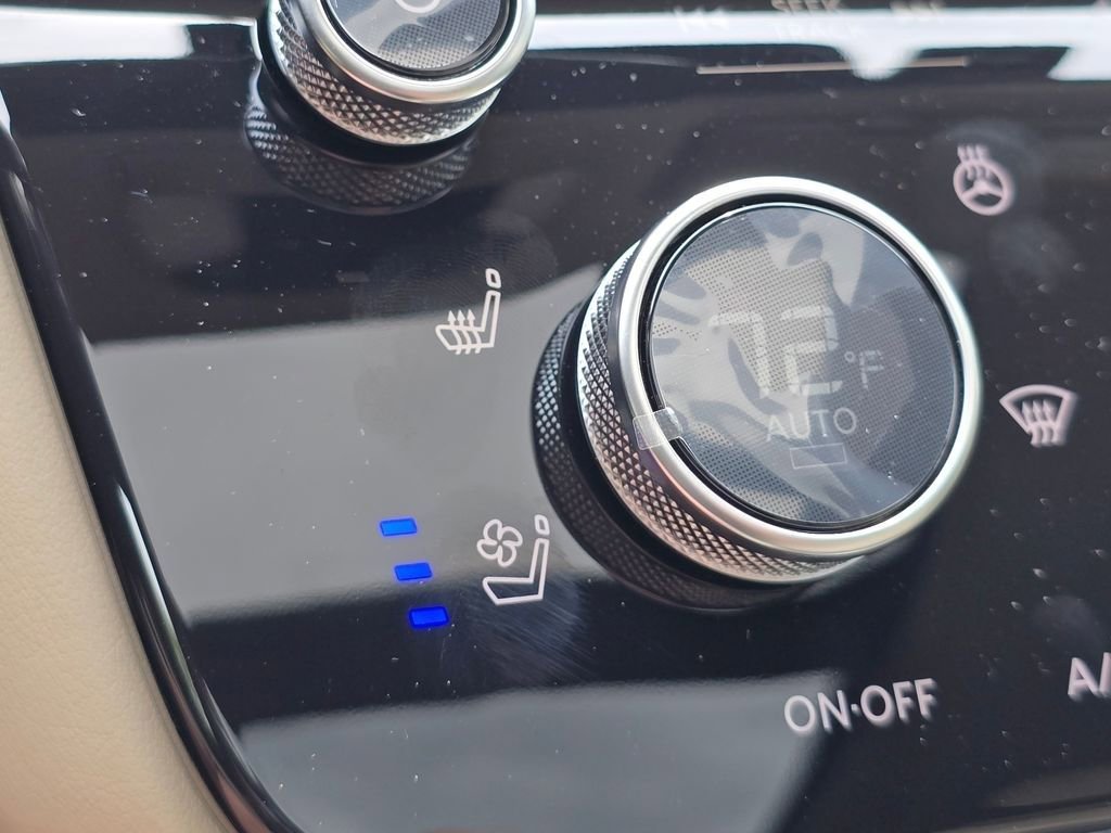 Certified 2025 INFINITI QX60 Sensory w/ Vision Package AWD/4WD image 8