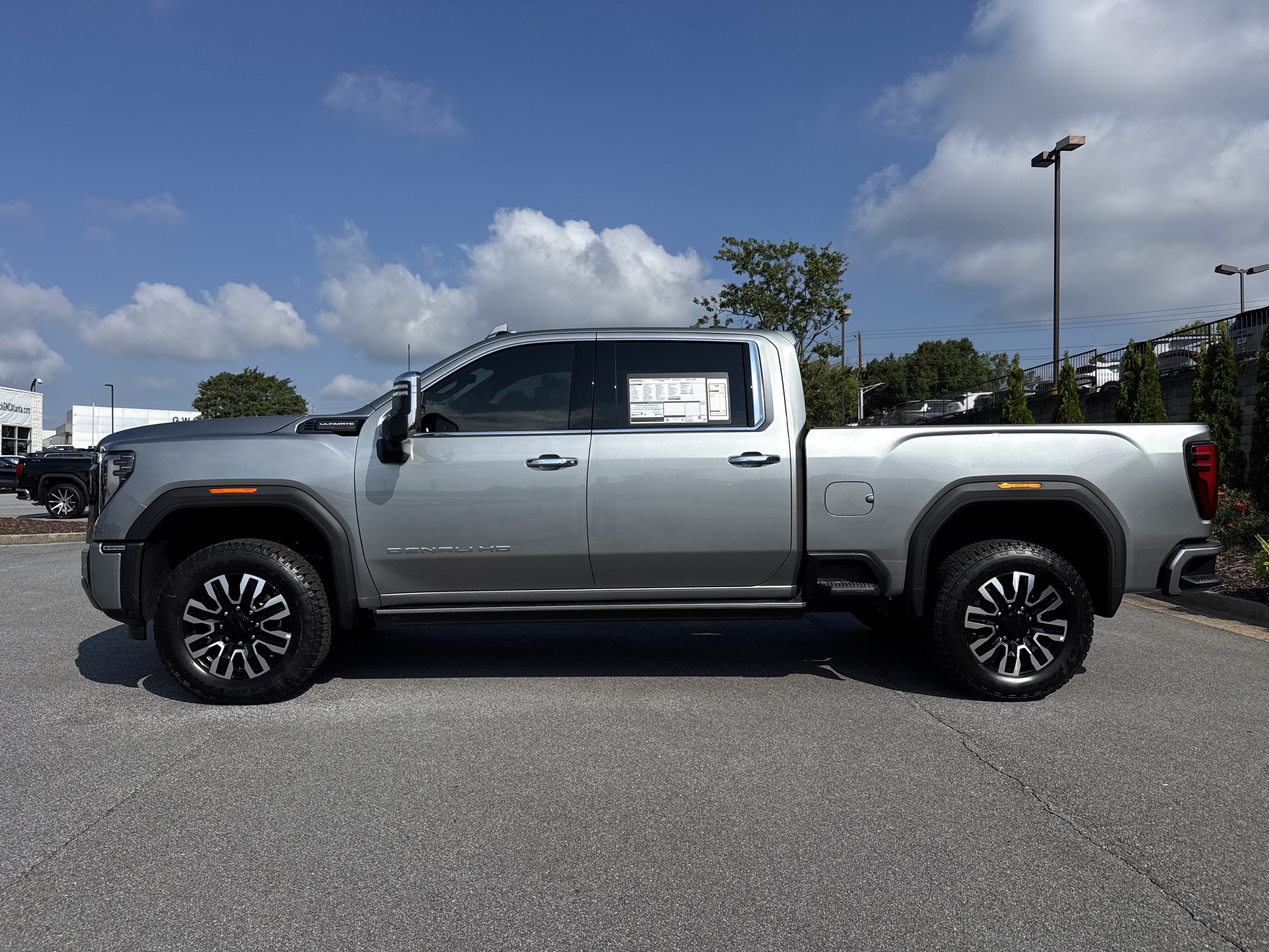 New 2026 GMC Sierra 2500 Denali Ultimate AWD/4WD image 7