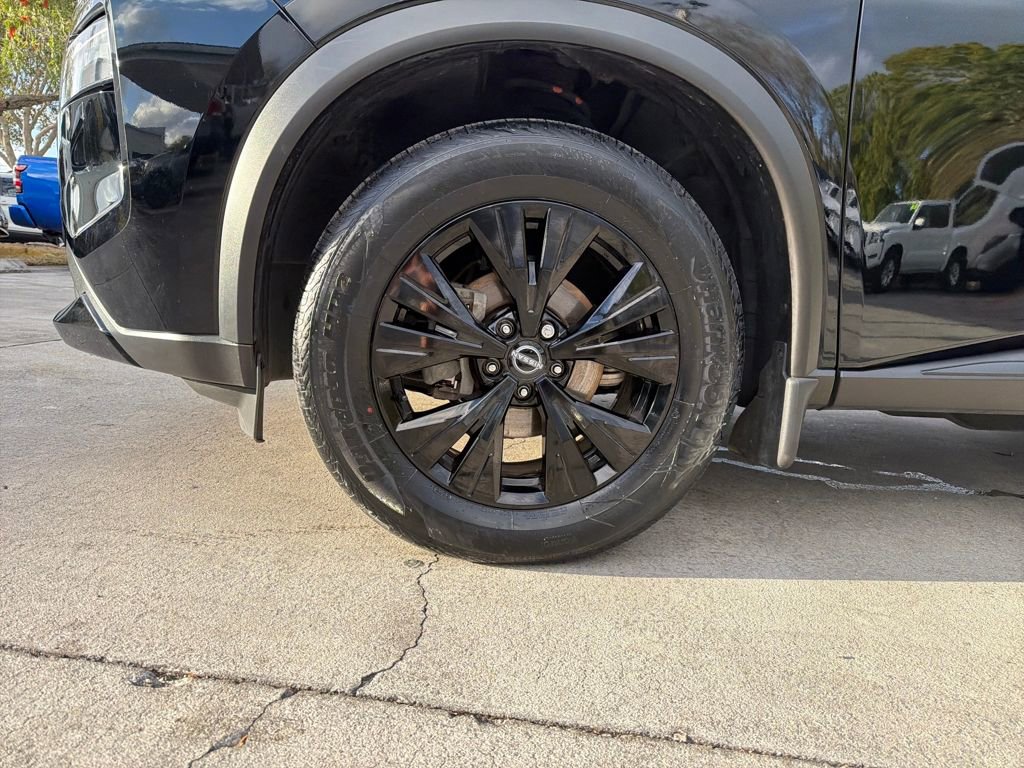 Certified 2023 Nissan Rogue SV w/ SV Premium B Package image 12