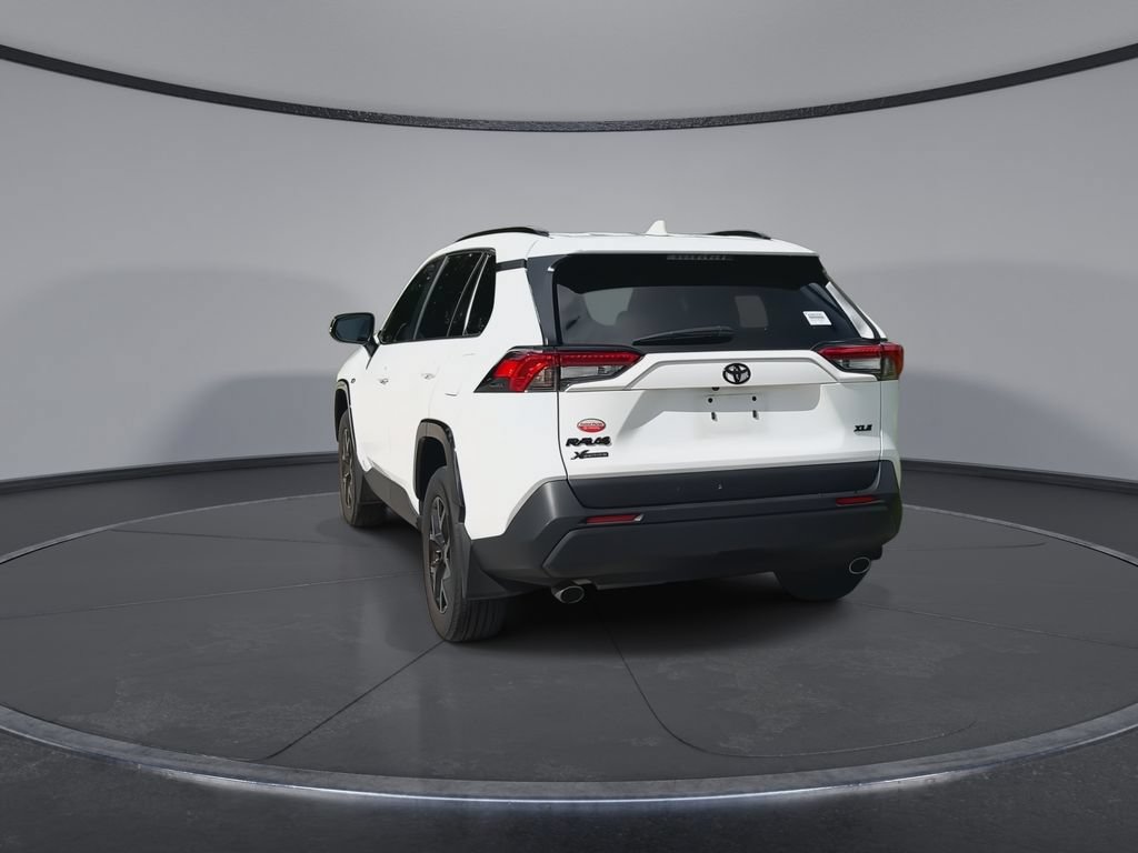 Used 2025 Toyota RAV4 XLE FWD image 7