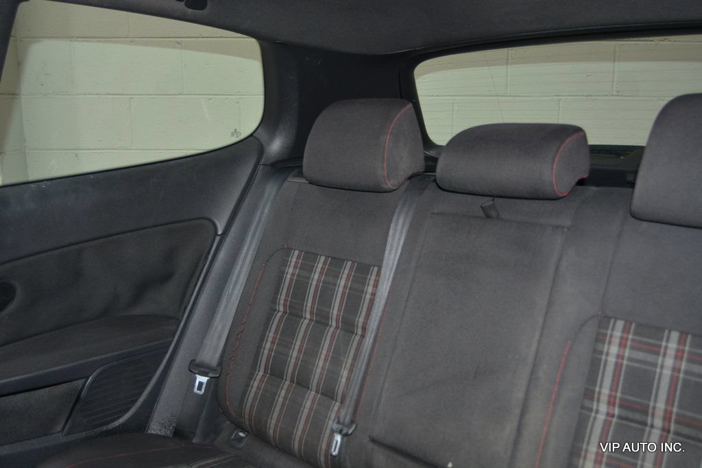 Used 2011 Volkswagen GTI 2-Door FWD image 20