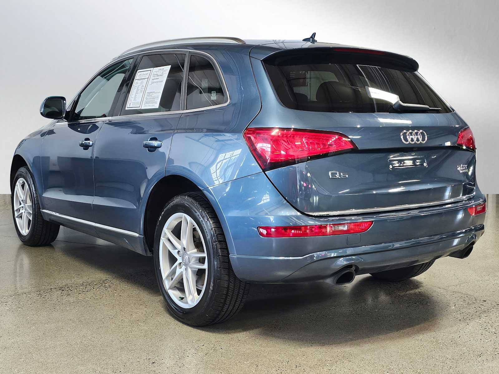 Used 2016 Audi Q5 2.0T Premium Plus w/ Technology Package AWD/4WD image 5