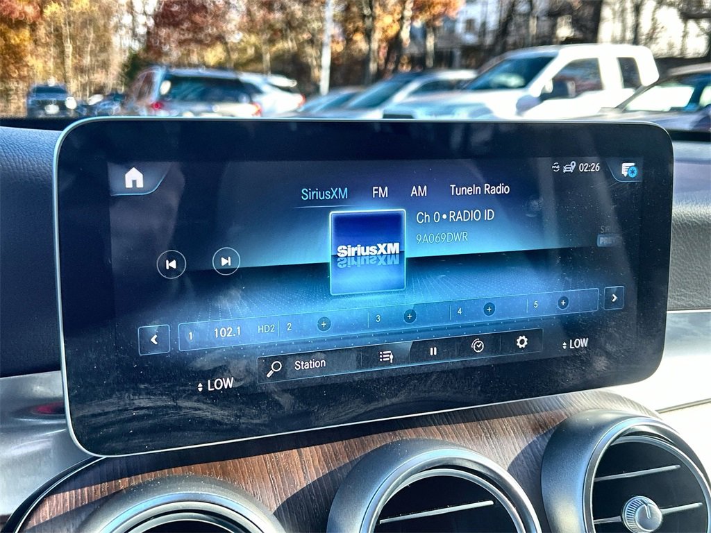 Used 2020 Mercedes-Benz GLC 300 4MATIC w/ Multimedia Package image 12