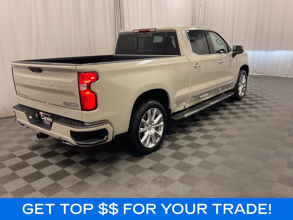 Used 2026 Chevrolet Silverado 1500 High Country w/ High Country Premium Package AWD/4WD image 3