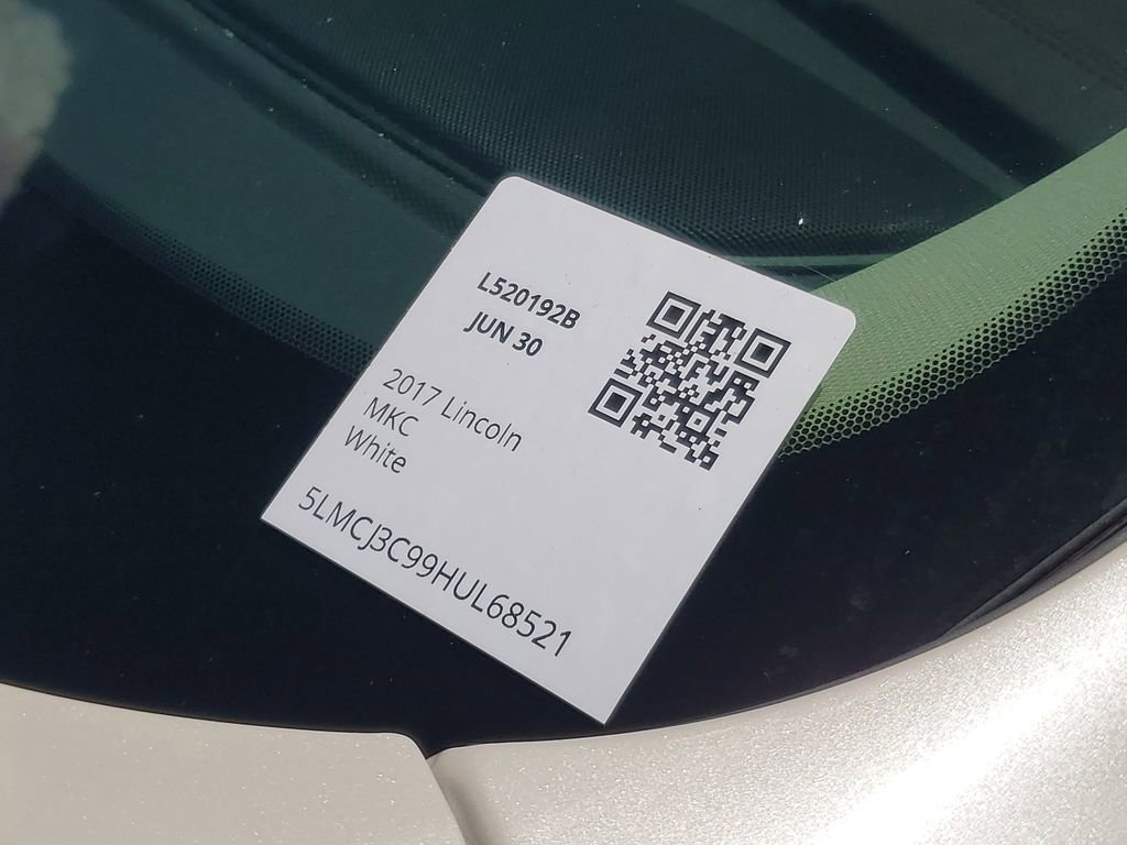 Used 2017 Lincoln MKC Reserve image 25