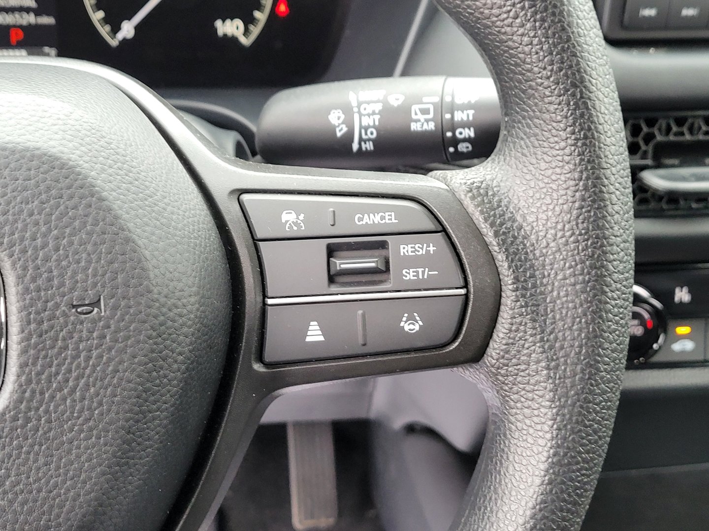 Certified 2025 Honda HR-V LX image 23