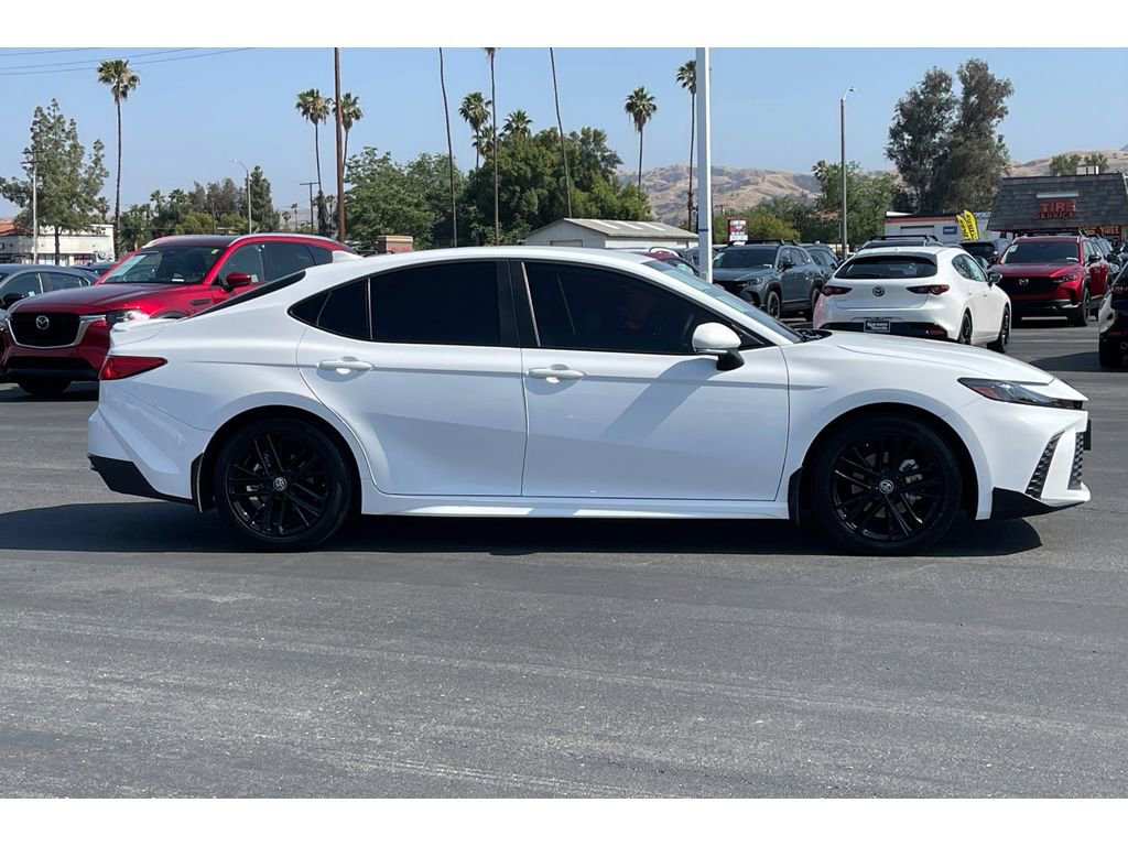 Used 2025 Toyota Camry SE w/ Convenience Package FWD image 8