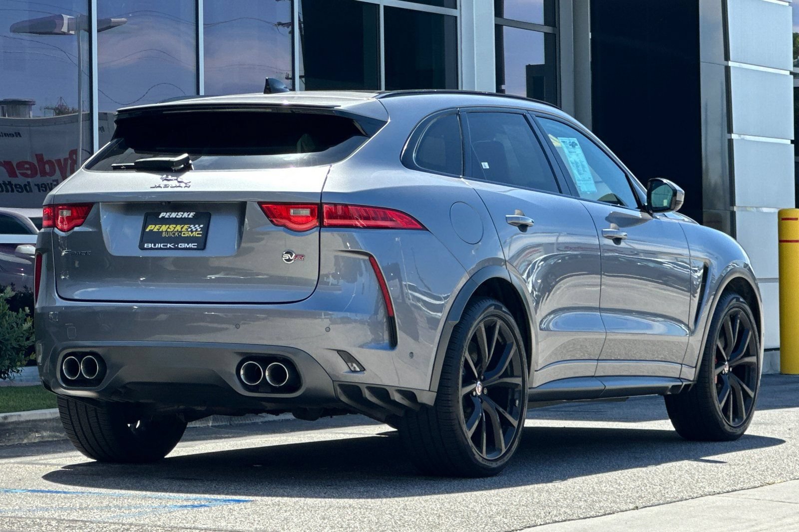 Used 2020 Jaguar F-PACE SVR AWD/4WD image 4
