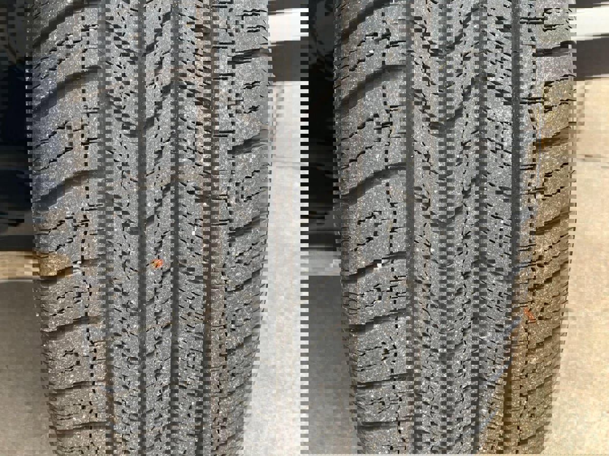 Used 2019 Land Rover Range Rover Velar R-Dynamic SE image 13