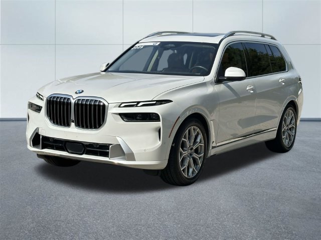 Certified 2025 BMW X7 xDrive40i w/ Premium Package AWD/4WD image 9