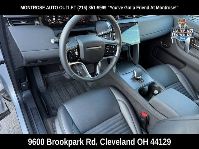 Used 2025 Land Rover Discovery Sport S image 13