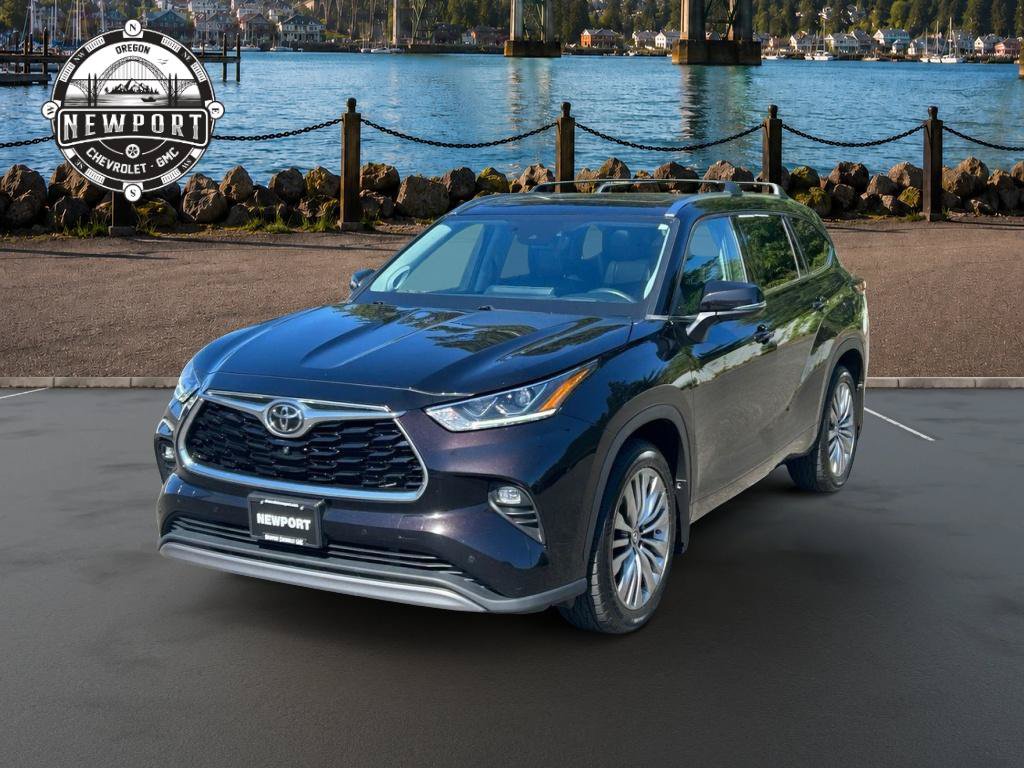Used 2022 Toyota Highlander Platinum AWD/4WD image 1