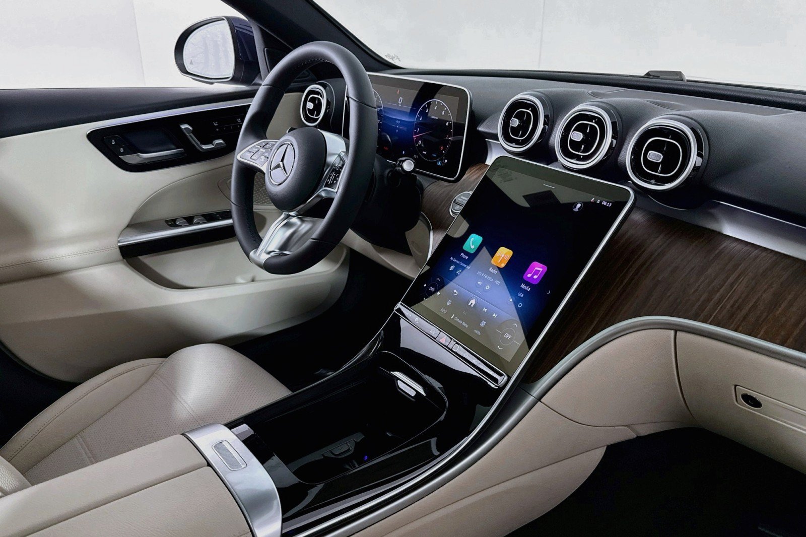 New 2026 Mercedes-Benz C 300 Sedan image 15