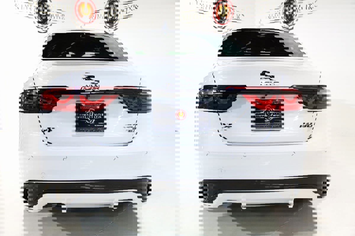 Used 2021 Jaguar XF R-Dynamic SE image 29