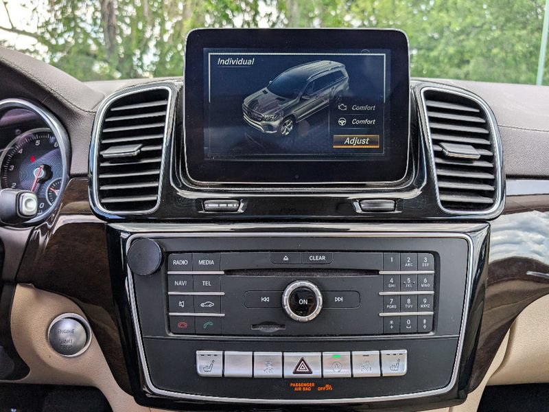 Used 2018 Mercedes-Benz GLS 450 4MATIC w/ Premium Package image 27