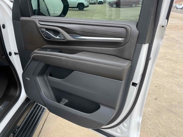Used 2021 GMC Yukon Denali w/ Denali Premium Package image 14