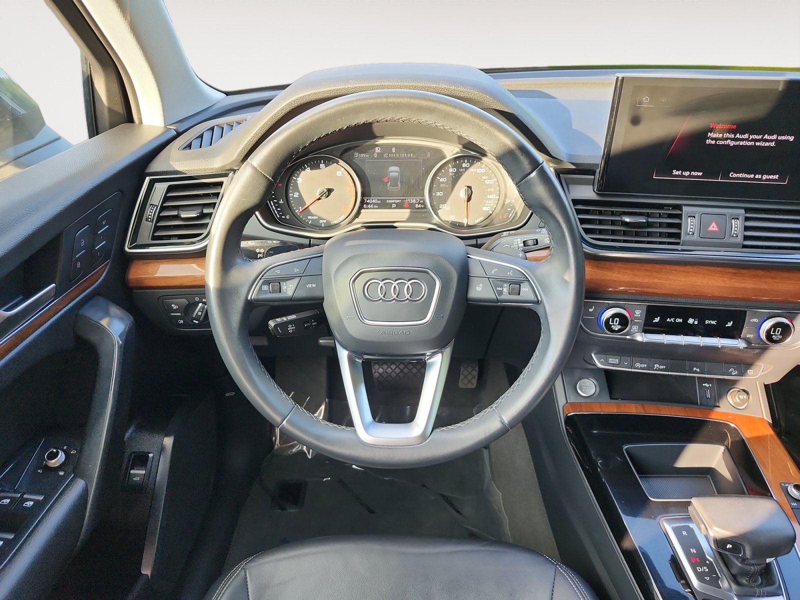 Used 2023 Audi Q5 2.0T Premium w/ Convenience Package AWD/4WD image 12