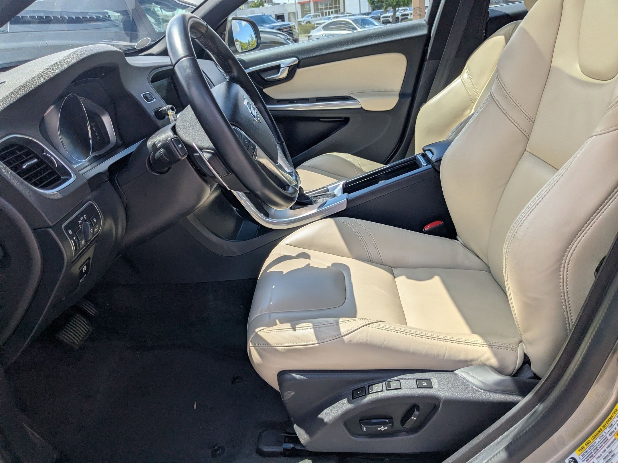 Used 2015 Volvo V60 T5 Premier AWD/4WD image 16